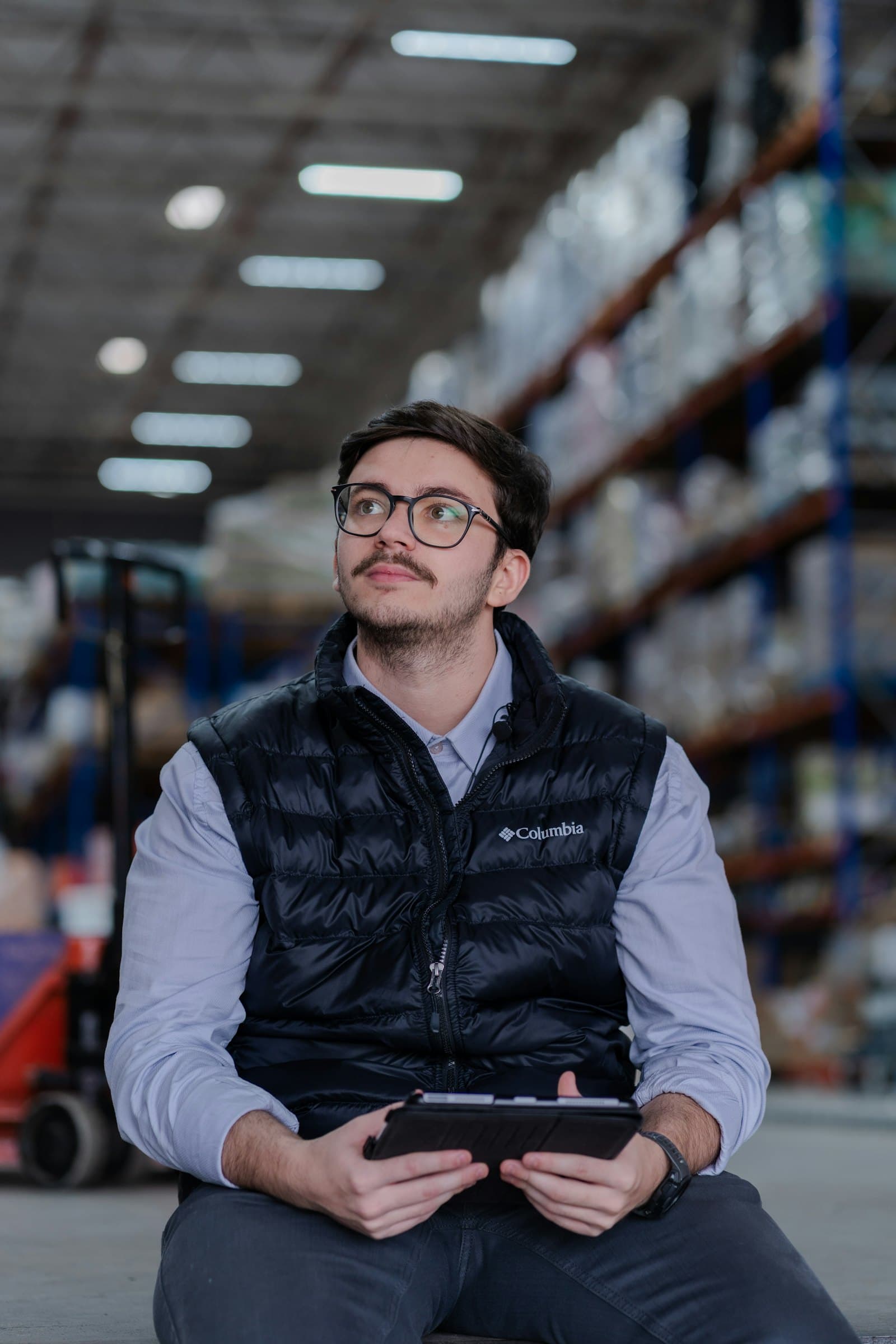 Warehouse operative working from a tablet